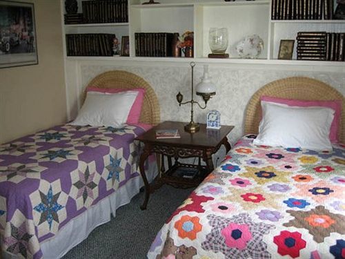 Aurora Tuggles Folly Bed And Breakfast מראה חיצוני תמונה